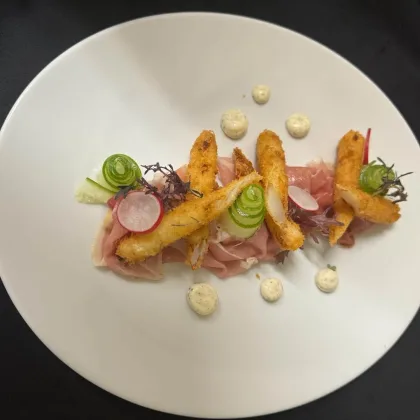 Tempura van witte en groene asperges – Het Goedemorgen Café