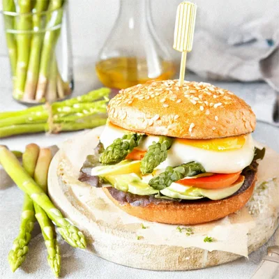 Lente Hamburger – Het Goedemorgen Café