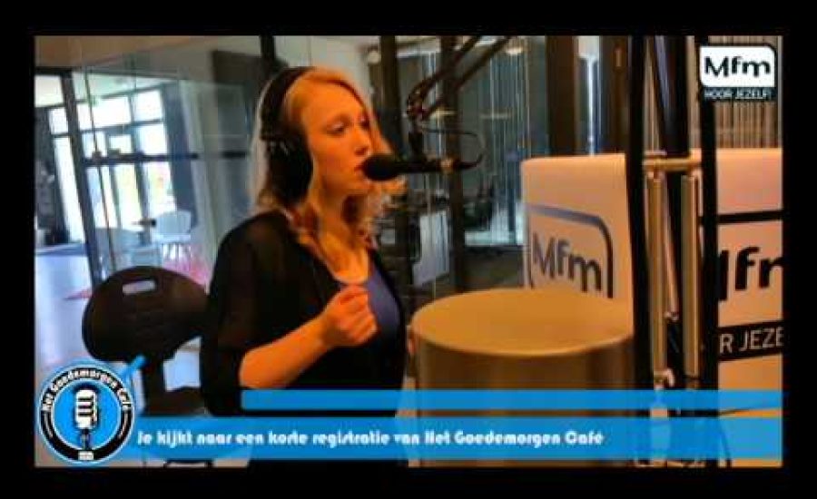 Annemiek Vendelmans – Big black horse and a cherry tree chords