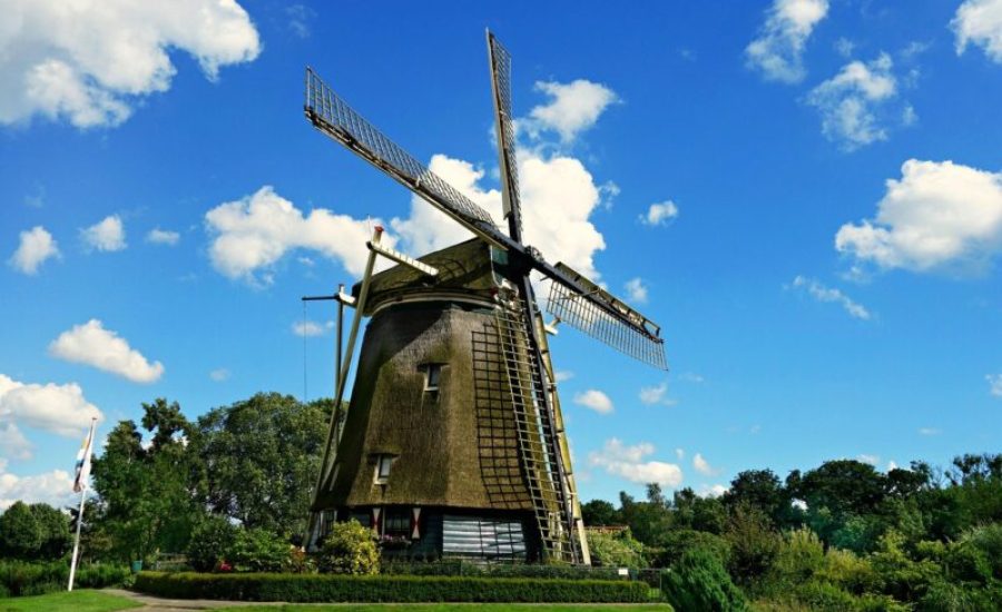 windmill-1546912_1280-aspect-ratio-800-500